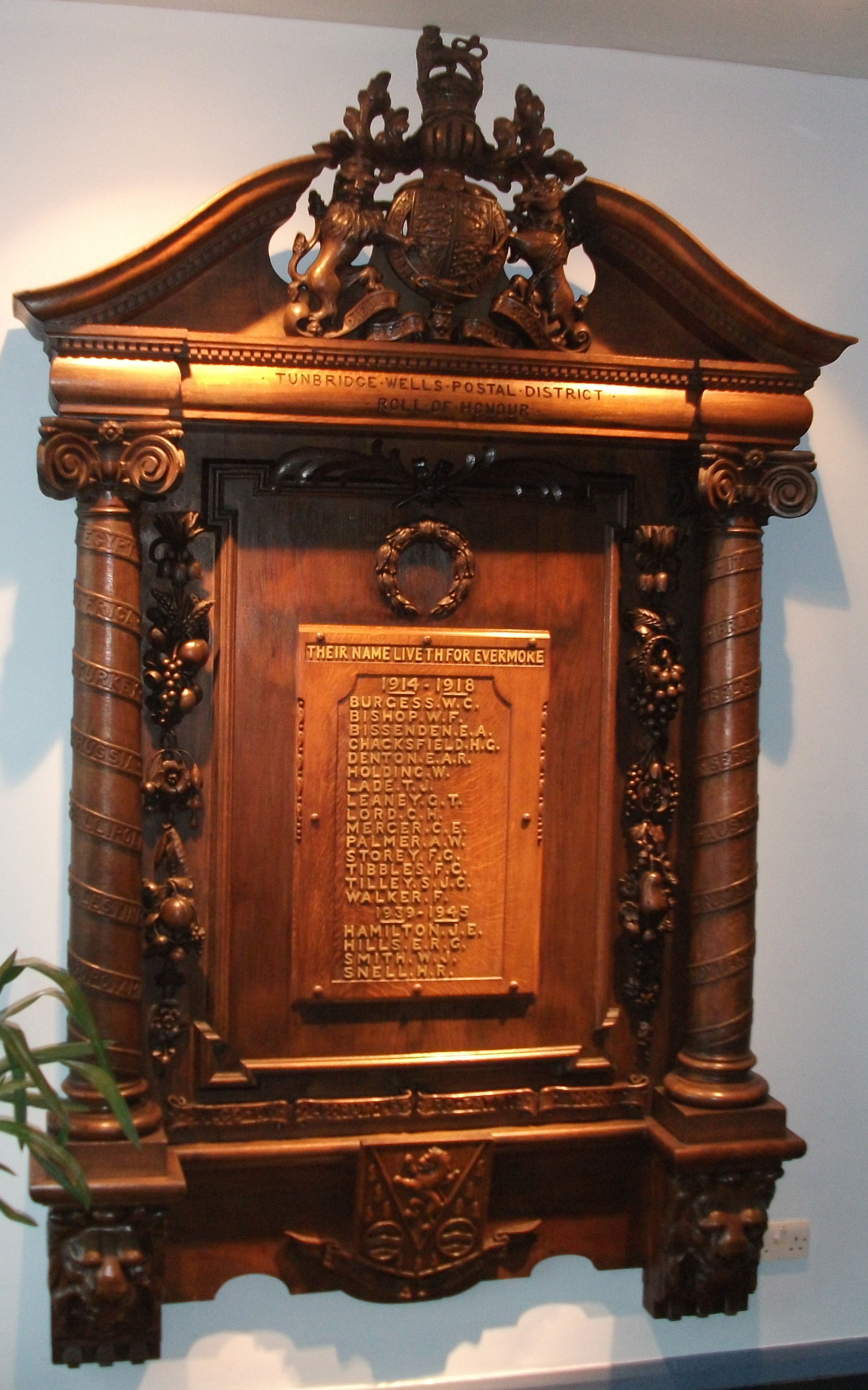 Tunbridge Wells Post Office War Memorial